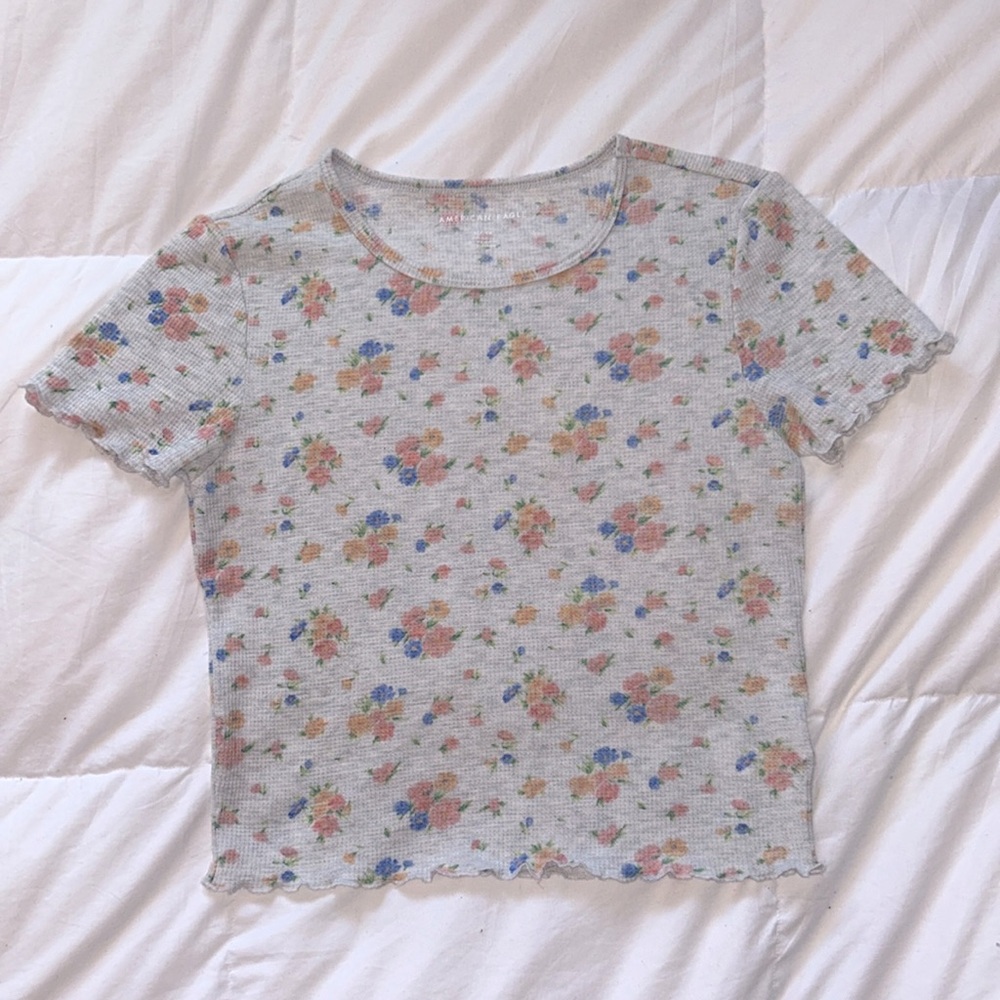 NWOT American Eagle tee